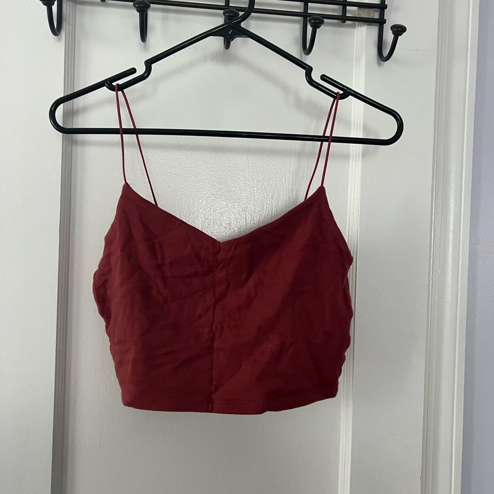 Cropped Maroon tank top. Soft material